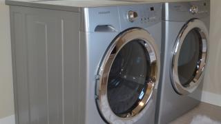 Nên và không nên cho loại quần áo nào vào máy sấy quần áo?