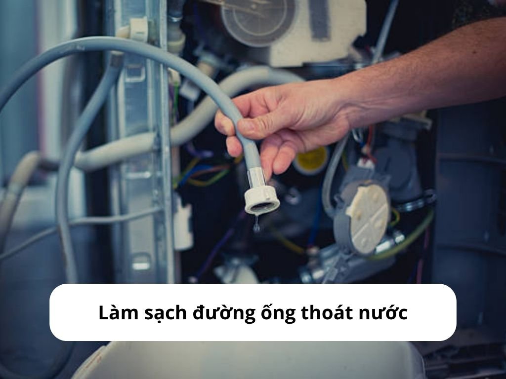 Vệ sinh đường ống thoát nước